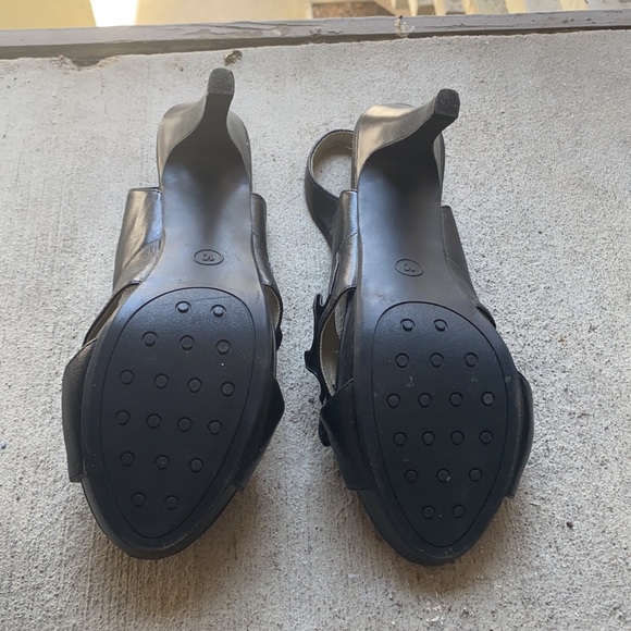 Beautiful black high heels size 10 - Picture 3 of 4